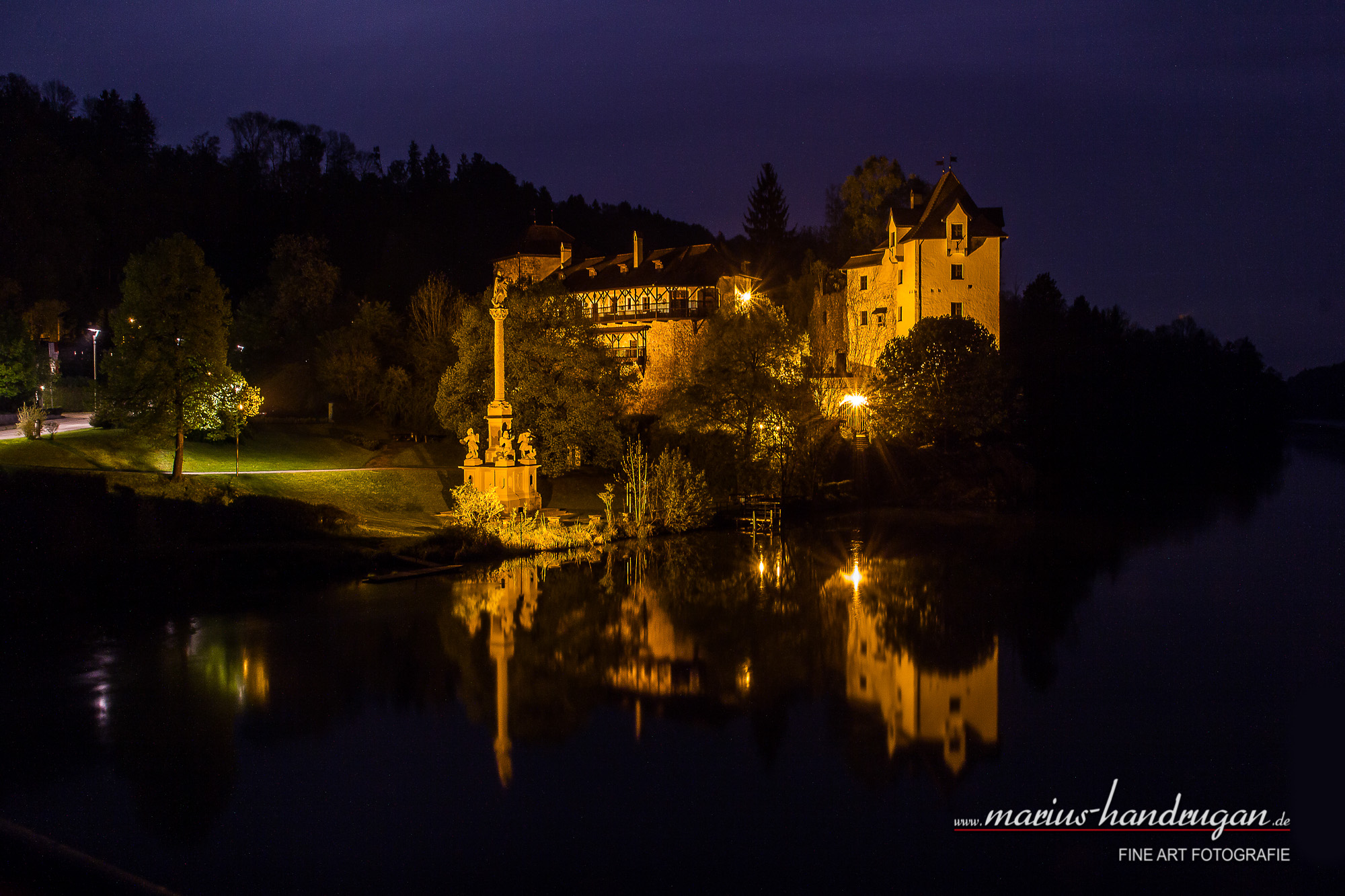 Burg Wernstein bei Nacht